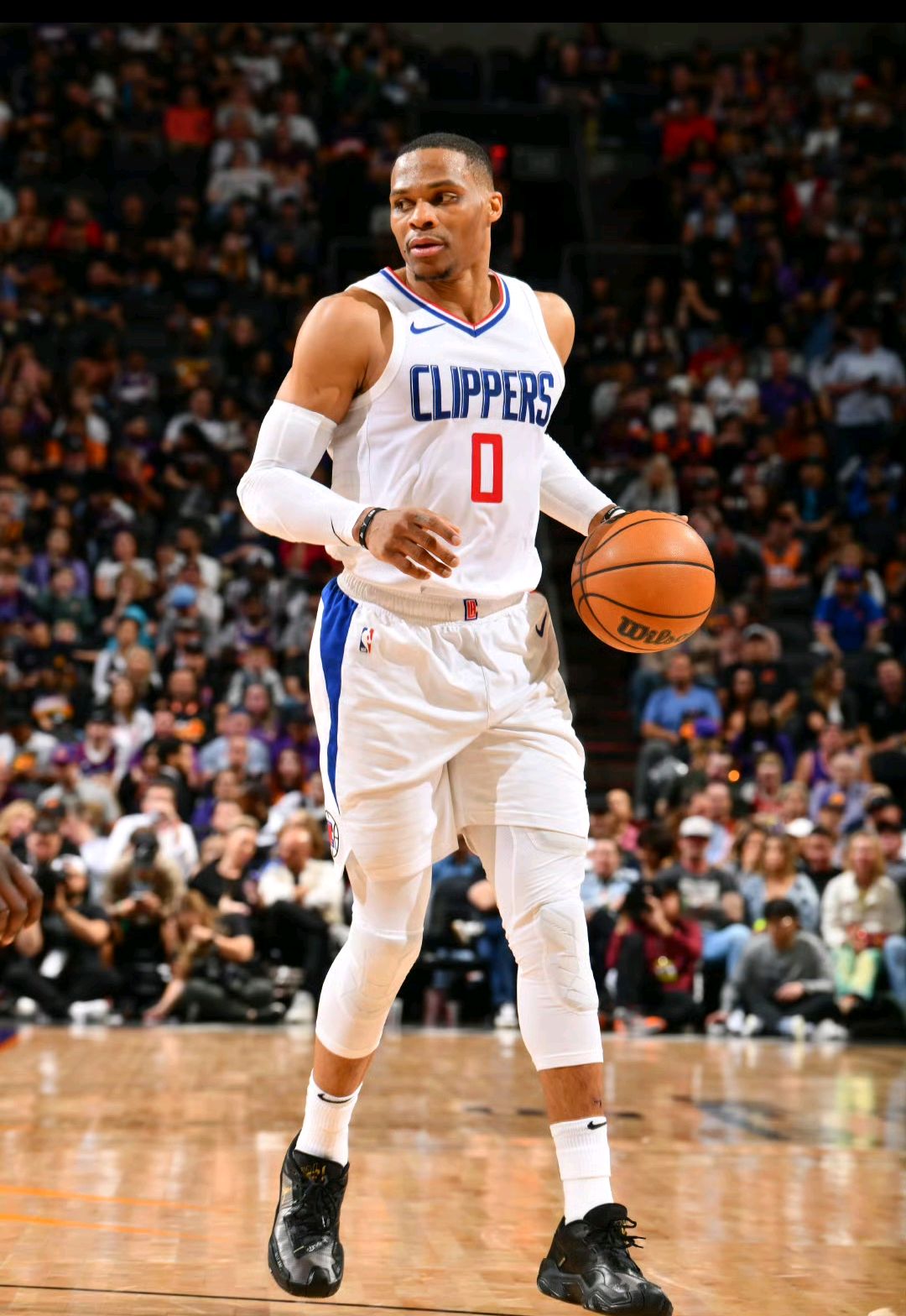 开运体育直播-快船惊险击败太阳，保持不败记录的简单介绍