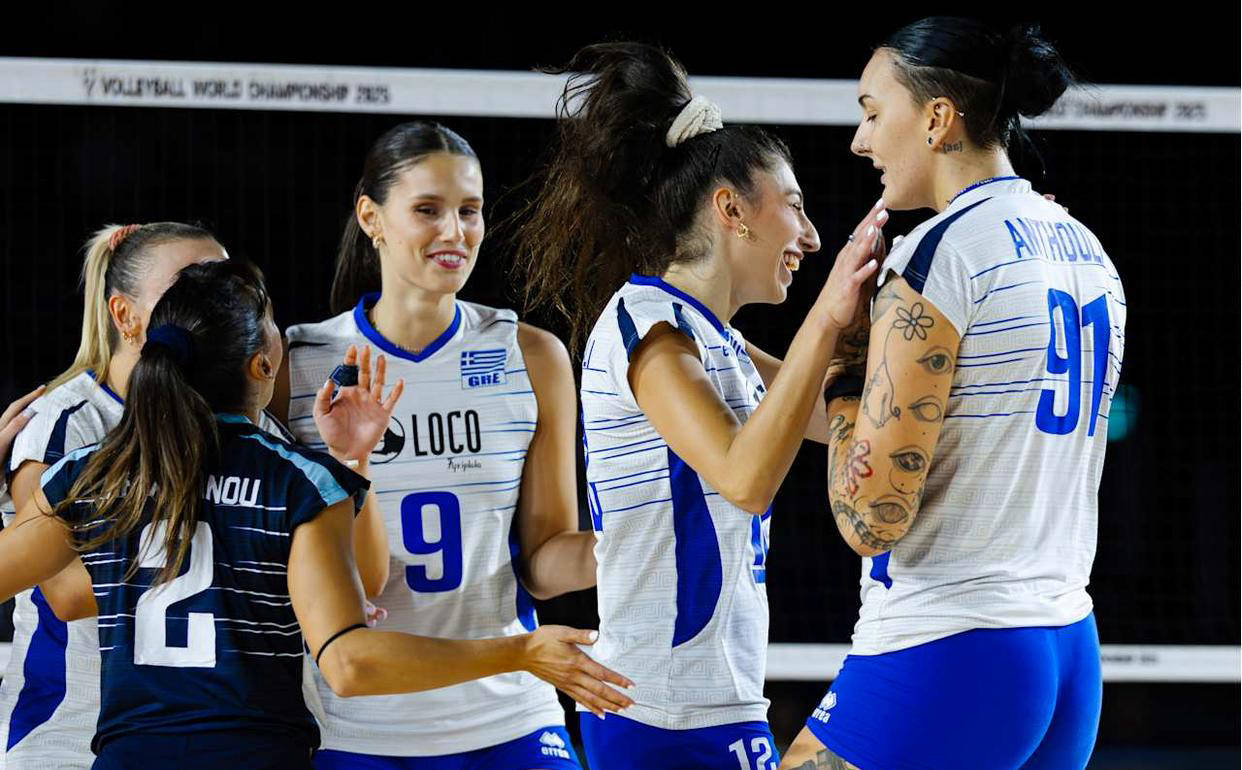 包含海地女足闯入北美洲杯决赛，球星崭露头角令人瞩目的词条