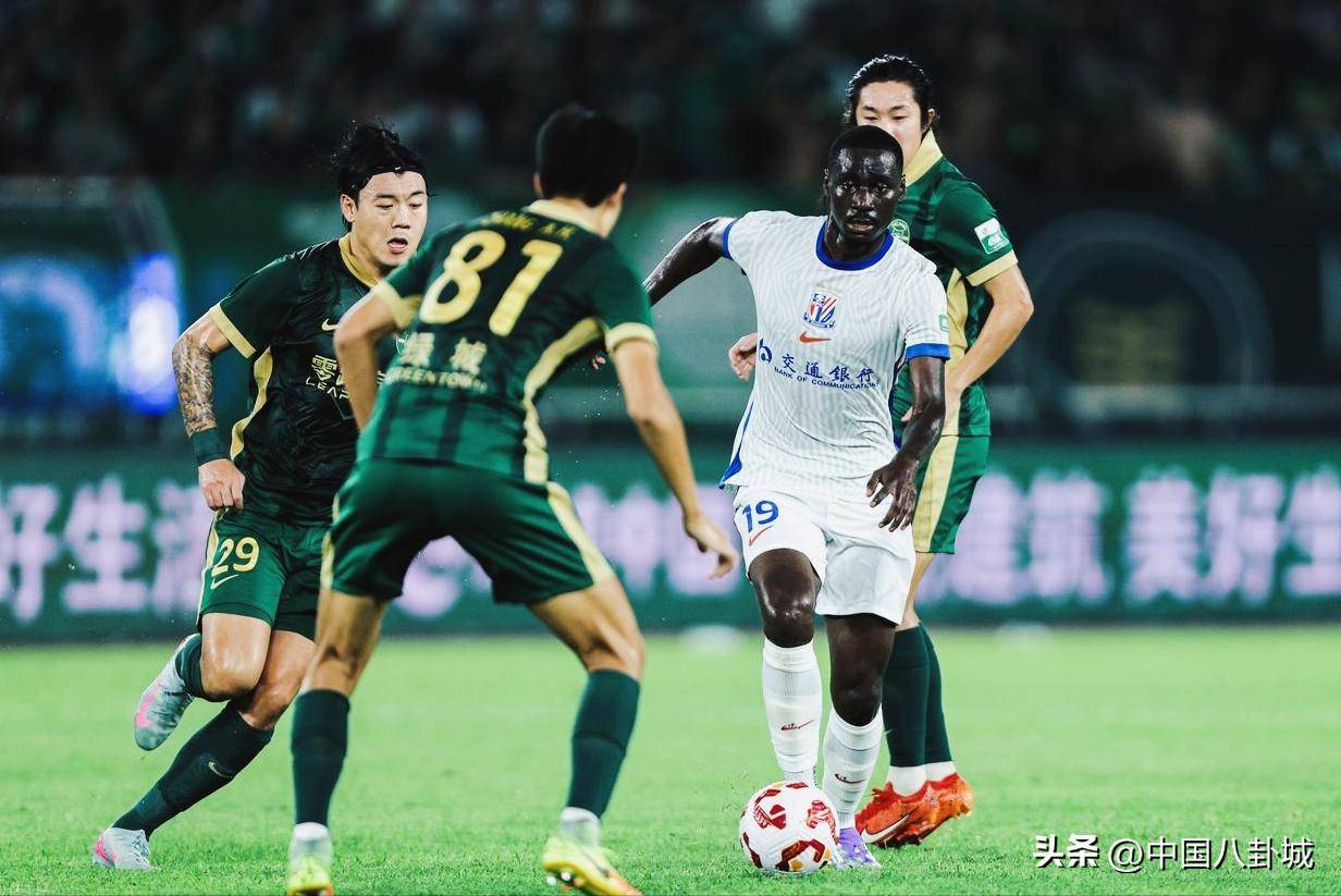 比赛过程异常精彩，胜负均可能发生在最后时刻