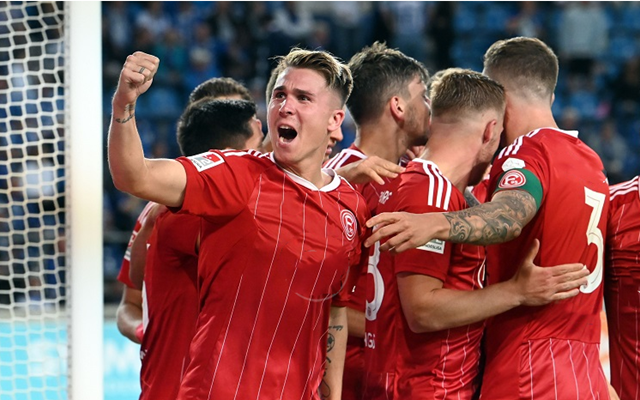 阿尔梅里亚主场大破对手,士气高涨 阿尔梅里亚主场大破对手,士气高涨