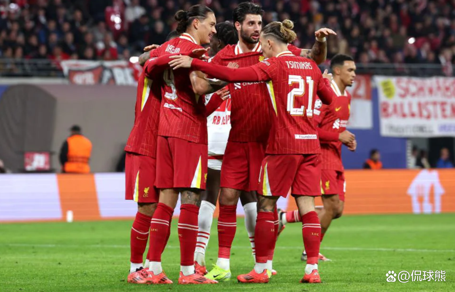 利物浦胜利周末,继续领跑英超 利物浦胜利周末,继续领跑英超