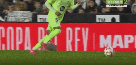 佛罗伦萨击败巴萨，取得不可思议胜利