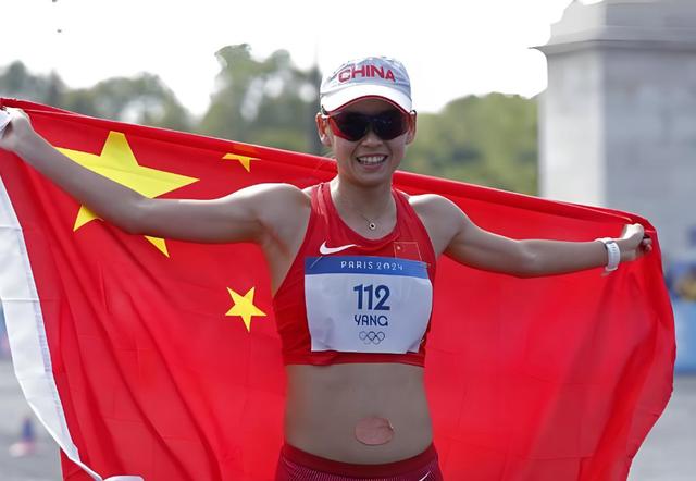 女子田径比赛惊现黑马,意外夺冠 女子田径比赛惊现黑马,意外夺冠